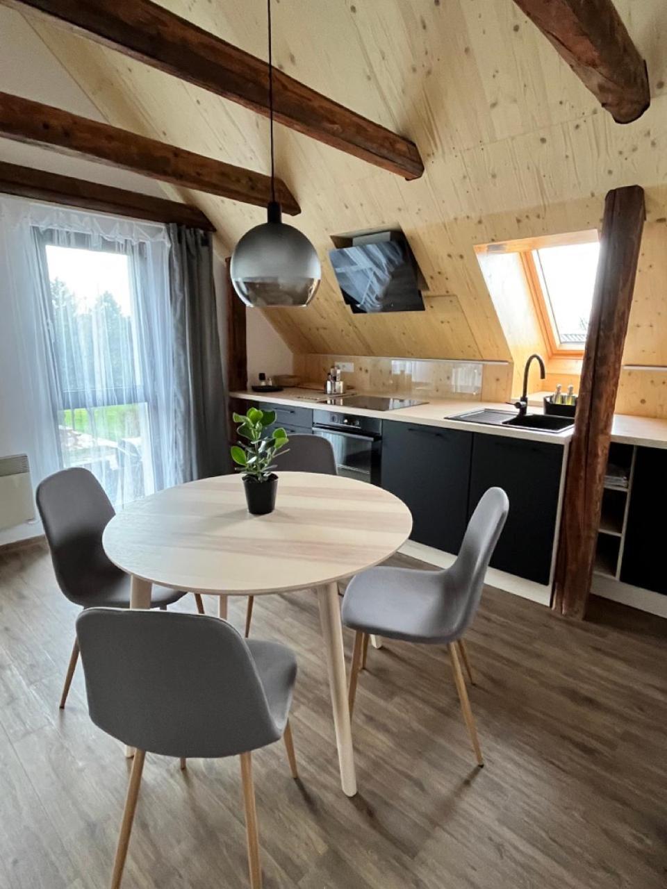 Sanky Apartmany Reichenberg Exterior foto